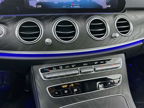 Used 2023 Mercedes-Benz E 350 Sedan image 22