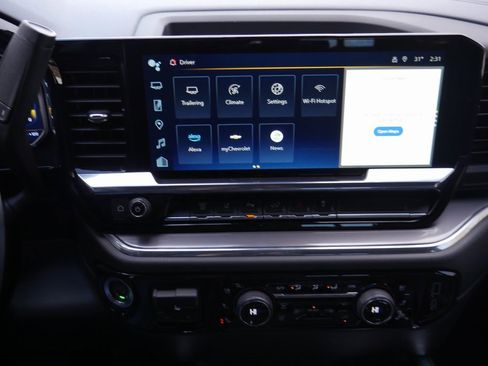 Used 2024 Chevrolet Silverado 2500 High Country w/ High Country Premium Package image 16