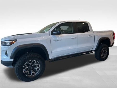New 2026 Chevrolet Colorado ZR2 w/ Technology Package image 2