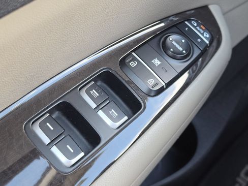 Used 2016 Kia Optima EX w/ Premium Package FWD image 16