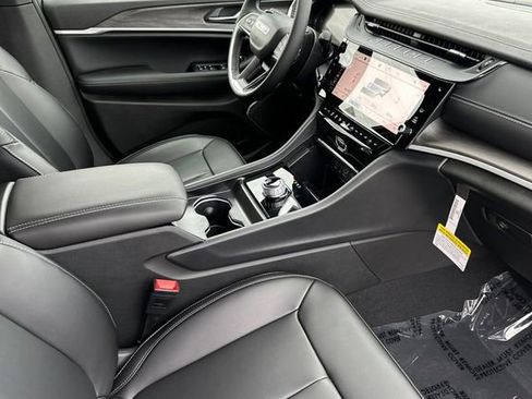 New 2026 Jeep Grand Cherokee Limited w/ Limited Altitude Package image 15