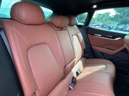 Used 2023 Maserati Levante GT AWD/4WD image 52