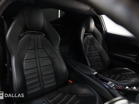 Used 2018 Ferrari 812 Superfast RWD image 39