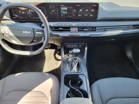 Used 2025 Kia K4 EX image 15