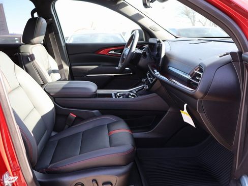 Used 2024 Chevrolet Traverse RS w/ LPO, Floor Liner Package image 12