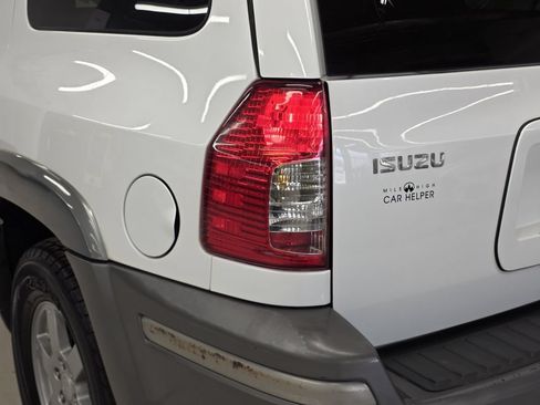 Used 2004 Isuzu Ascender S AWD/4WD image 48