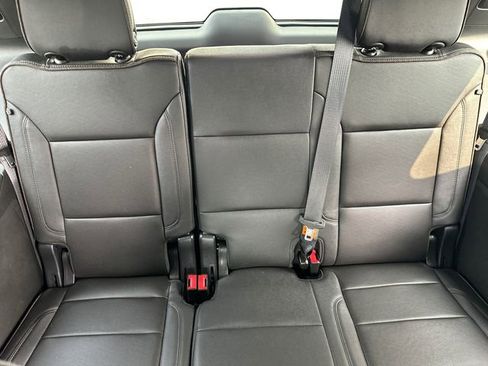 Used 2024 Chevrolet Tahoe High Country image 17