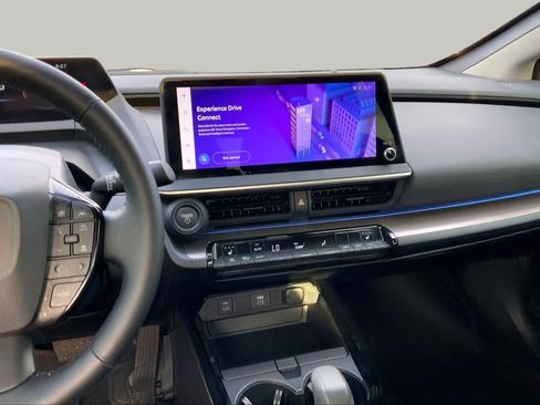 Used 2024 Toyota Prius XLE AWD/4WD image 7