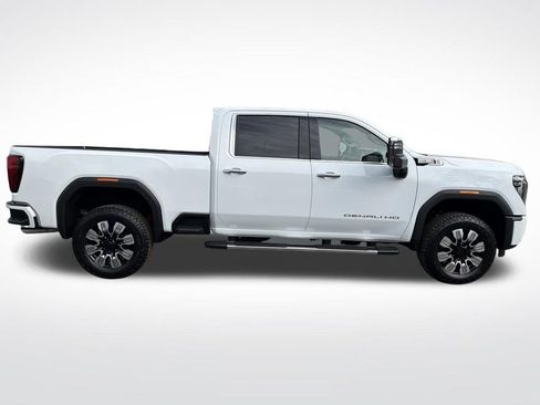 New 2026 GMC Sierra 2500 Denali w/ LPO, Black Badging Package image 8