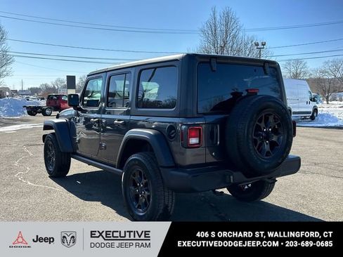 Used 2022 Jeep Wrangler Unlimited Willys image 2