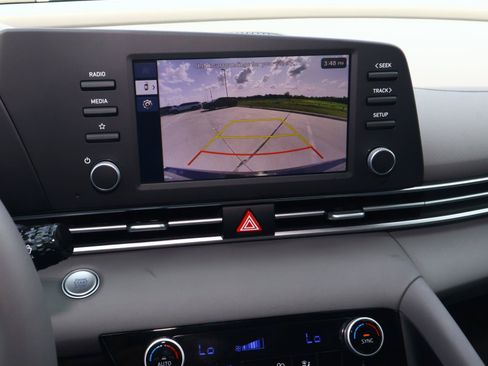 Used 2026 Hyundai Elantra Sport FWD image 22