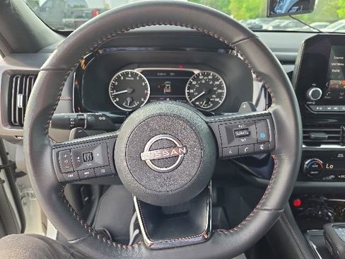 Used 2024 Nissan Pathfinder Rock Creek AWD/4WD image 19