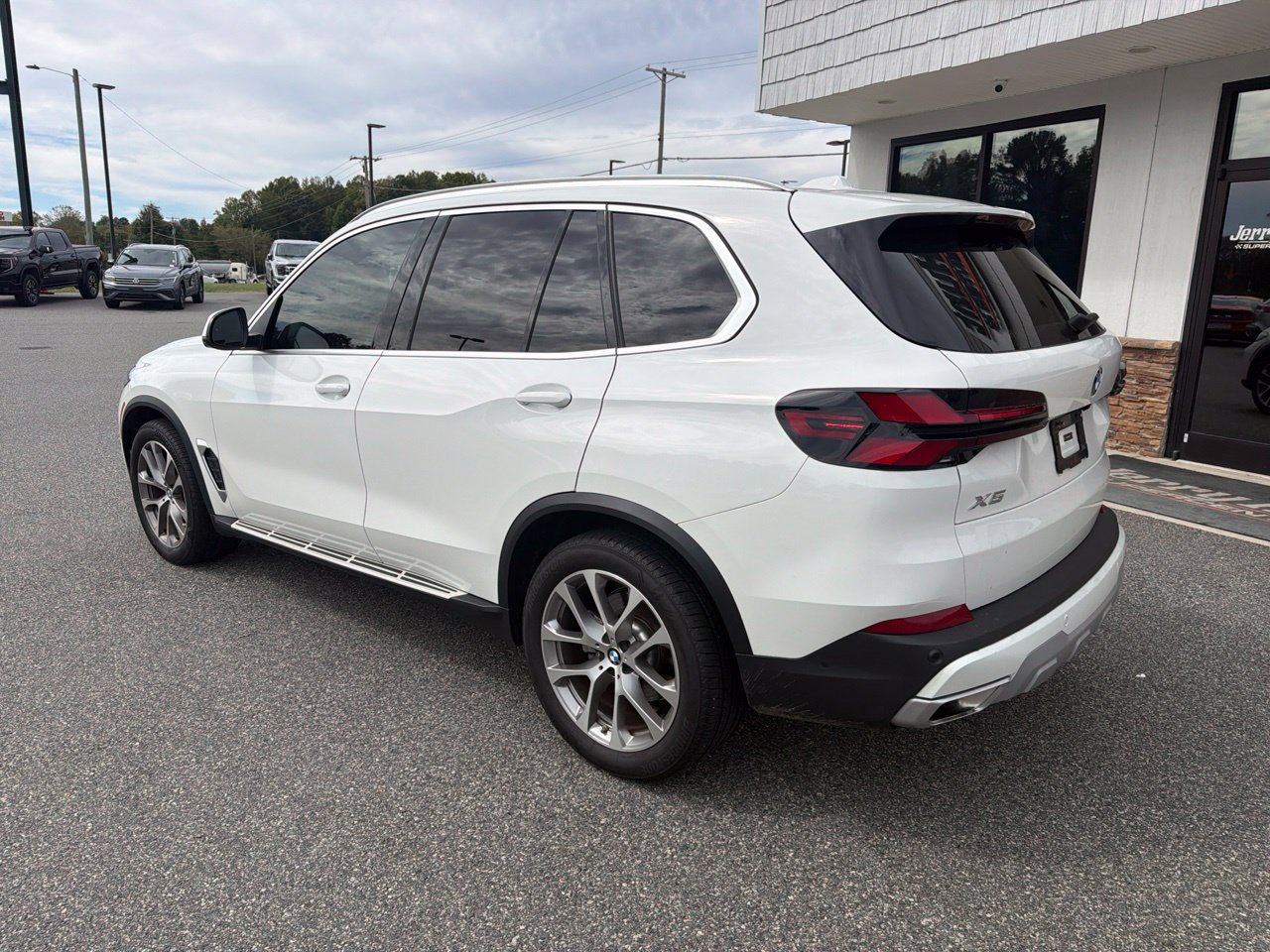 Used 2026 BMW X5 xDrive40i AWD/4WD image 7