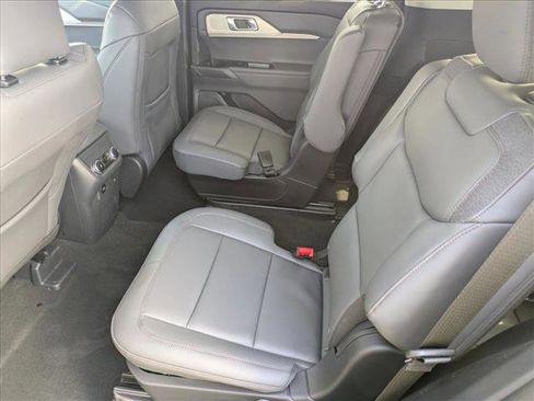 New 2026 Ford Explorer Active w/ Active Comfort Package image 14