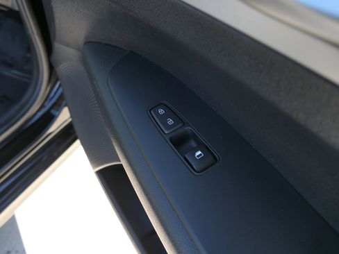 Used 2023 Kia Forte LXS image 27