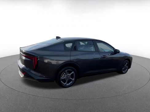 Used 2025 Kia K4 LXS image 14
