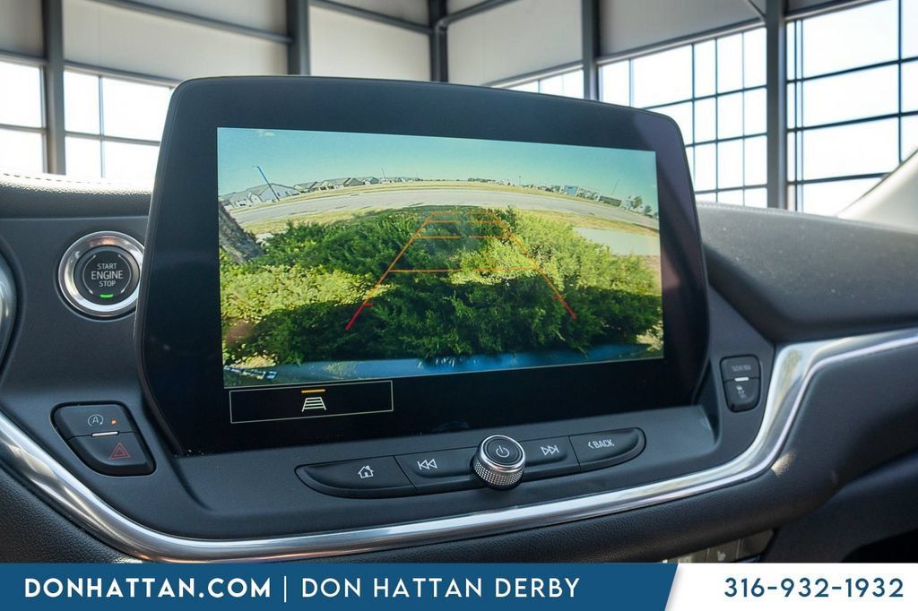 Used 2023 Chevrolet Blazer LT w/ Convenience Package FWD image 9