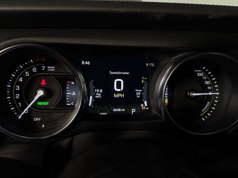 Used 2021 Jeep Wrangler Unlimited Sahara image 17