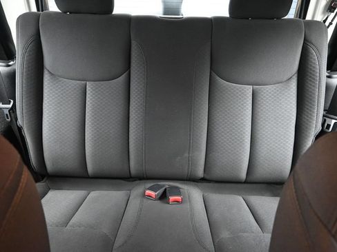 Used 2017 Jeep Wrangler Sport AWD/4WD image 22