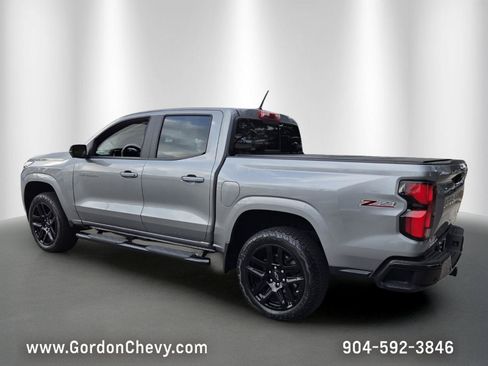 Certified 2025 Chevrolet Colorado Z71 w/ Technology Package AWD/4WD image 3