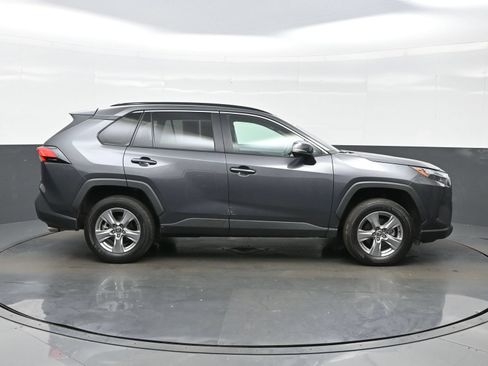 Used 2025 Toyota RAV4 XLE AWD/4WD image 7
