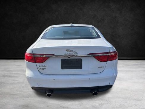 Used 2016 Jaguar XF Prestige image 8