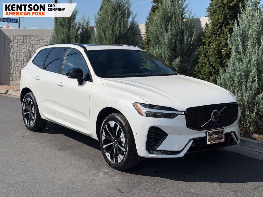 Used 2026 Volvo XC60 B5 Plus AWD/4WD image 10