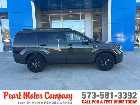 Used 2025 Hyundai Santa Fe XRT image 3