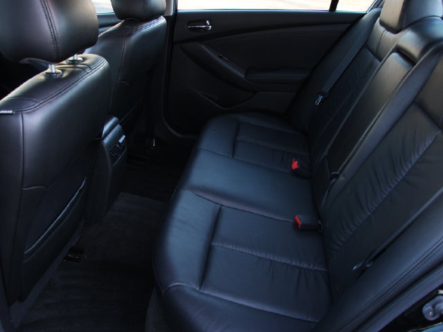 Used 2011 Nissan Altima 2.5 SL w/ 2.5SL Pkg FWD image 24