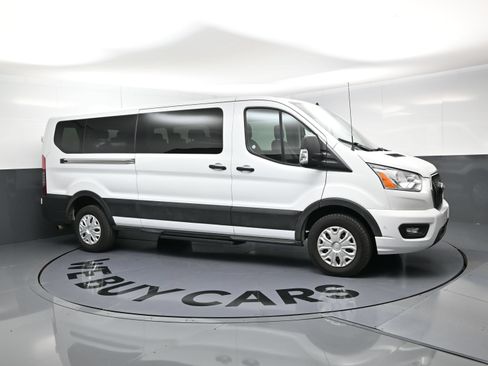 Used 2022 Ford Transit 350 XLT RWD image 2