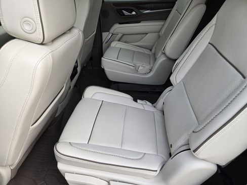 Used 2024 GMC Yukon Denali w/ LPO, Floor Liner Package image 27