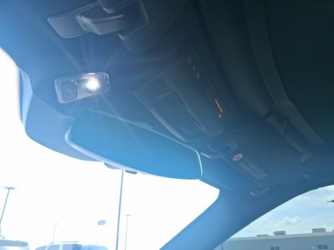 Used 2023 Chevrolet Corvette Stingray Coupe w/ Z51 Performance Package image 19