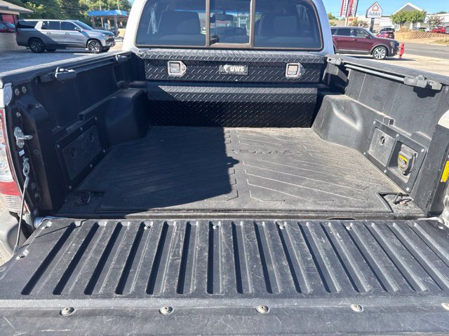 Used 2010 Toyota Tacoma 4x4 Double Cab w/ TRD Off-Road Pkg image 10