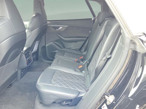 Used 2023 Audi SQ8 Premium Plus image 11