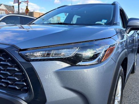 Used 2024 Toyota Corolla Cross LE w/ Moonroof Package image 14