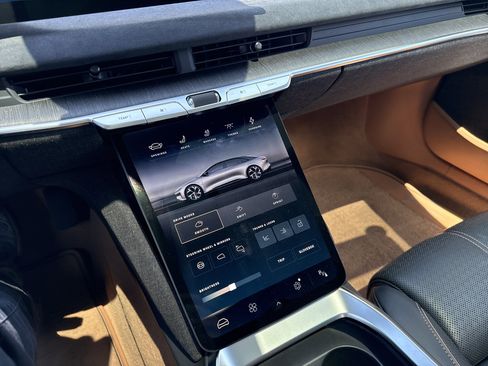 Used 2022 Lucid Air Grand Touring AWD/4WD image 18