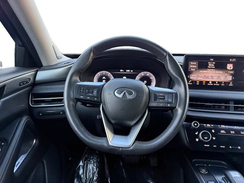 Used 2023 INFINITI QX60 Luxe w/ Performance Audio Package image 12