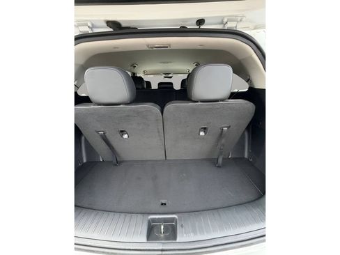 Used 2024 Kia Sorento S FWD image 13