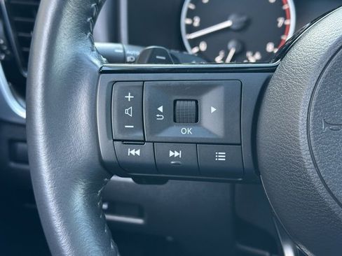 Certified 2023 Nissan Rogue SV w/ SV Premium Package image 38