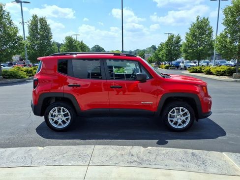 Used 2020 Jeep Renegade Sport w/ Sport Appearance Group AWD/4WD image 5