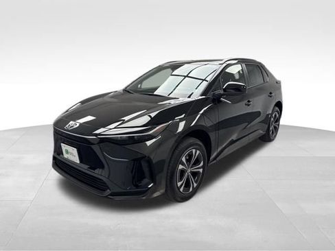 Used 2024 Toyota bZ4X XLE image 3