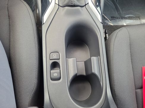 Used 2023 Toyota Corolla LE FWD image 33