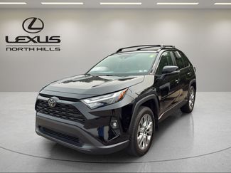 Used 2025 Toyota RAV4 XLE Premium w/ Weather Package AWD/4WD video 1