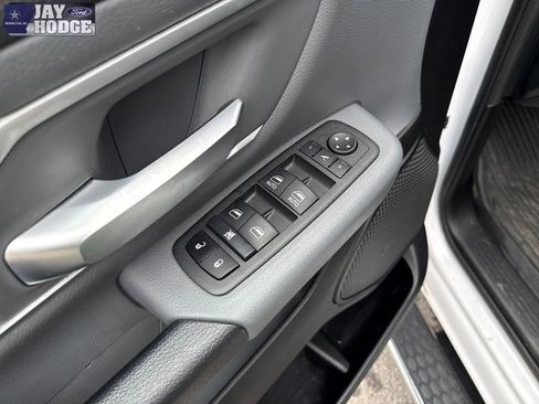 Used 2022 RAM 1500 Big Horn AWD/4WD image 15