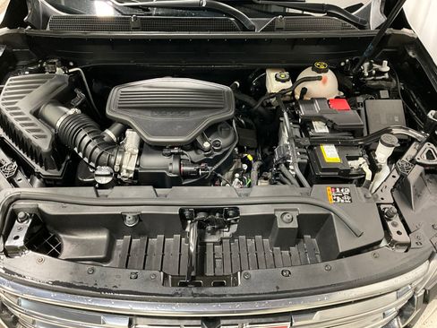 Used 2023 GMC Acadia AT4 w/ Technology Package AWD/4WD image 12