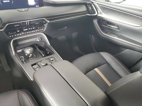 Certified 2026 MAZDA CX-90 3.3 Turbo S w/ Premium Plus AWD/4WD image 18
