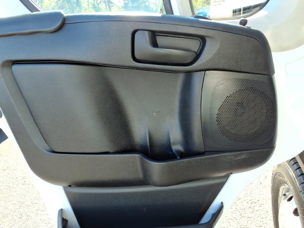 Used 2020 RAM ProMaster 1500 w/ Interior Convenience Group FWD image 4