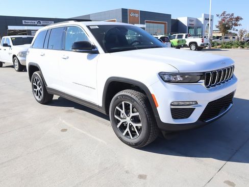 New 2025 Jeep Grand Cherokee Limited image 1