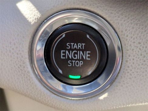 Used 2021 Buick Envision Avenir w/ Technology Package II image 27