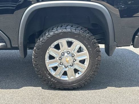 Used 2024 Chevrolet Silverado 2500 High Country w/ High Country Premium Package AWD/4WD image 21